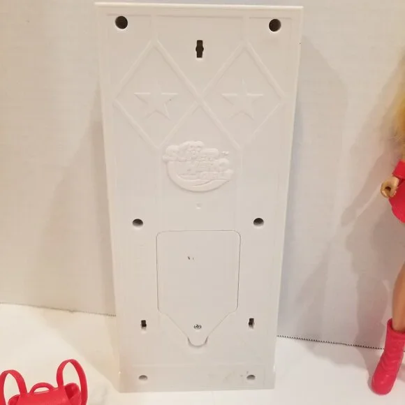 DC Super Hero Girls Supergirl, VGUC - Picture 6 of 16